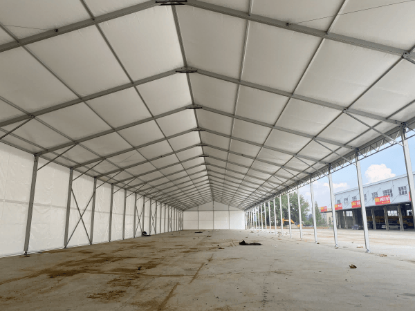 物流篷內(nèi)部 物流篷內(nèi)部